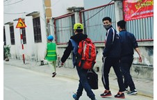 Sinh viên háo hức trở lại ký túc xá sau kỳ nghỉ Tết Nguyên đán